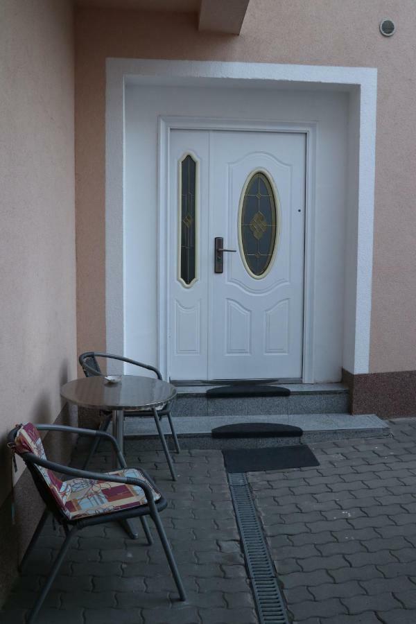 The Lakehouse Villa Neusiedl Am See Wienerstrasse 8 Neusiedl am See Exterior foto